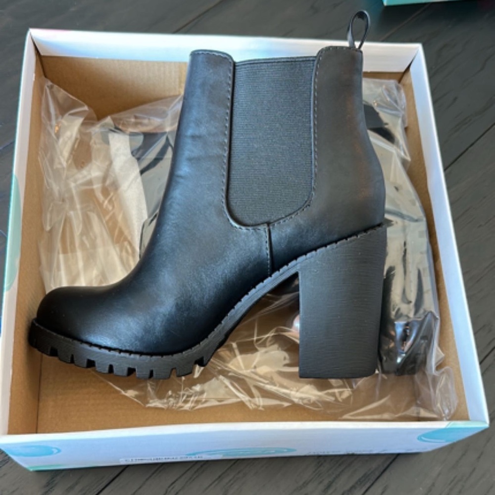 Black Booties